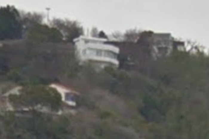 梅宮辰夫の別荘は真鶴 神奈川 のどこ 崖の上の白亜の豪邸がかっこいい アンテレッソ アンテレッソ